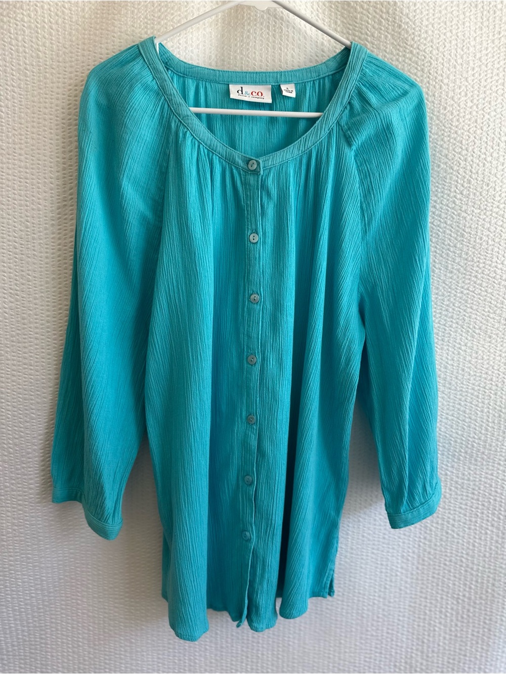D&Co Denim + Company Women’s Teal Blue Crinkle Button Front Shirt Size: Large